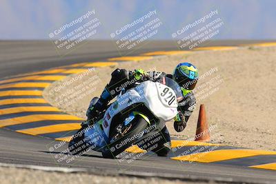 media/Oct-29-2022-CVMA (Sat) [[14c0aa3b66]]/Race 4 500 Supersport-350 Supersport/